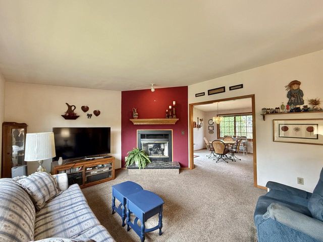 N3357 Ivy ROAD, Lake Geneva, WI 53147