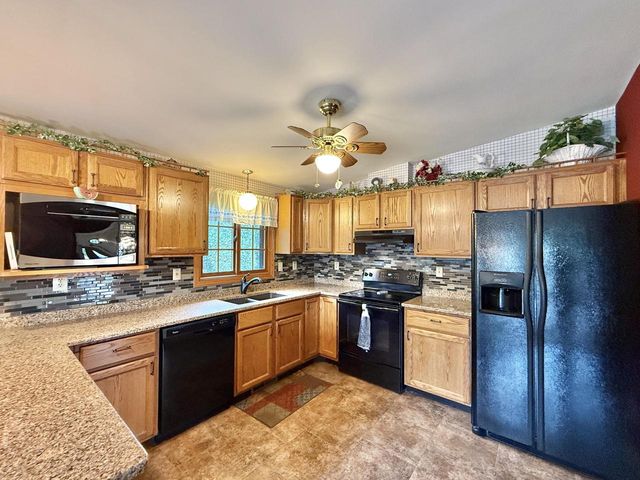 N3357 Ivy ROAD, Lake Geneva, WI 53147