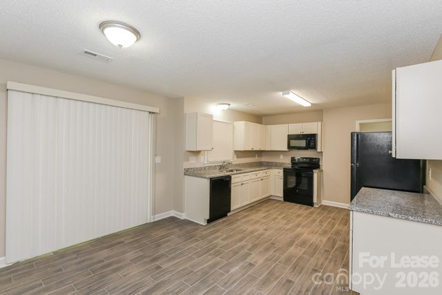 9409 Dogwood Ridge Drive, Mint Hill, NC 28227