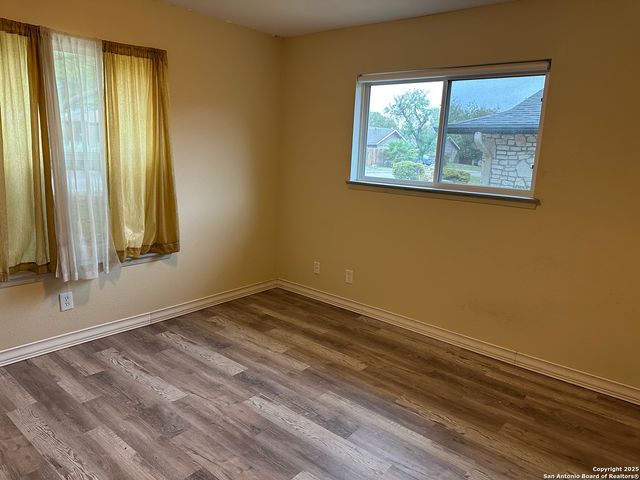 13639 oak, Universal City, TX 78148