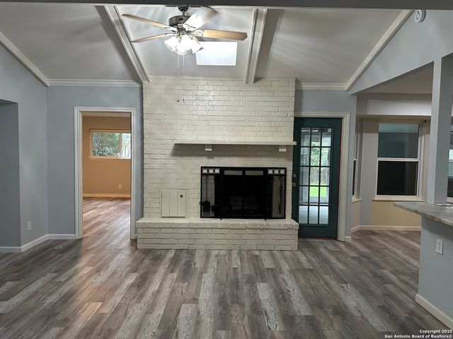 13639 oak, Universal City, TX 78148