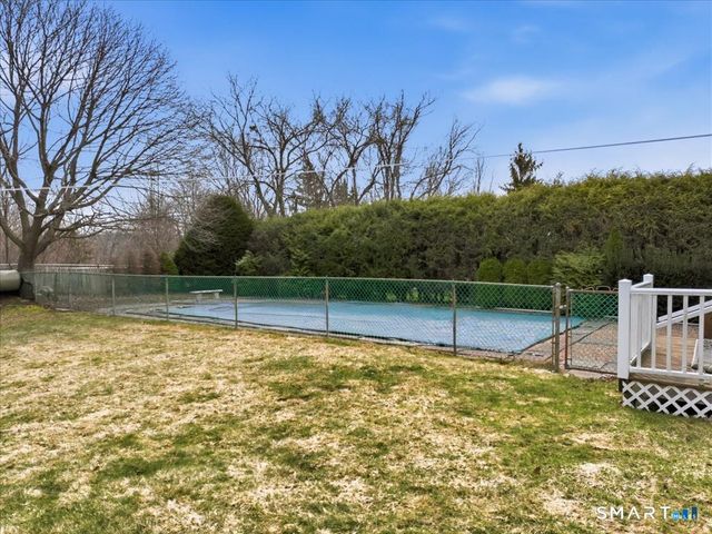 131 Oxbow Drive, Meriden, CT 06450