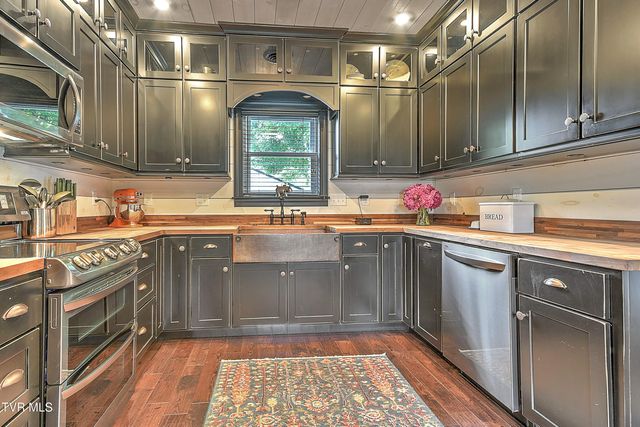 465 Broyles Lane, Bristol, TN 37620