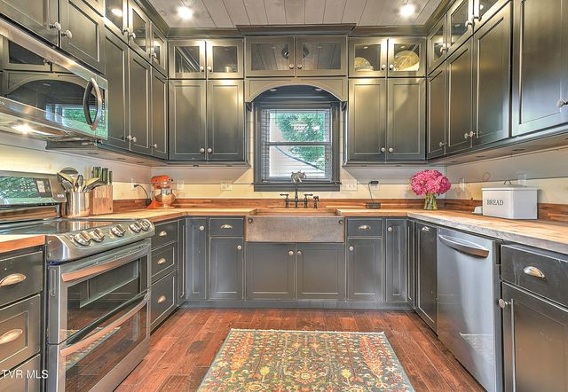 465 Broyles Lane, Bristol, TN 37620