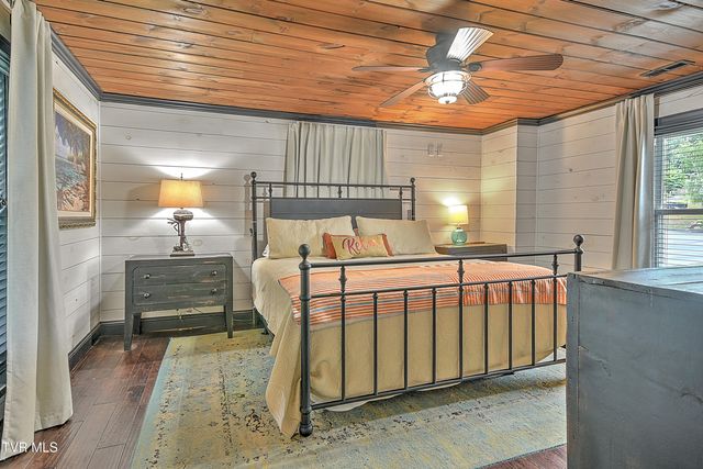 465 Broyles Lane, Bristol, TN 37620