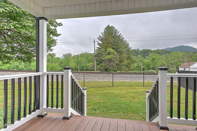 465 Broyles Lane, Bristol, TN 37620
