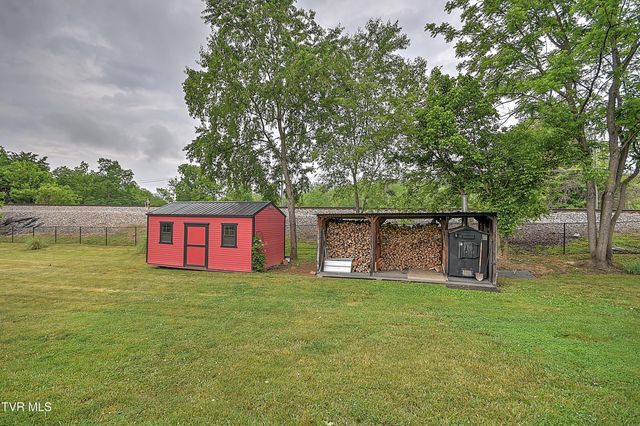 465 Broyles Lane, Bristol, TN 37620