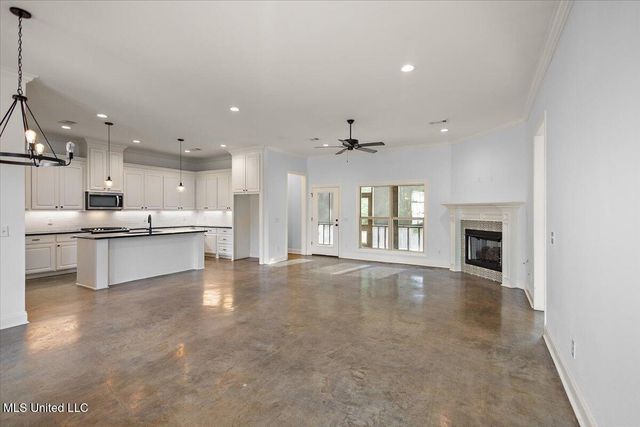 104 Glenwild Trail, Canton, MS 39046