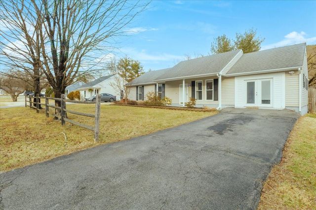 4735 Ichabod CIR, Roanoke, VA 24019