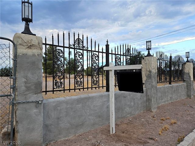3115 East Viking Road, Las Vegas, NV 89121