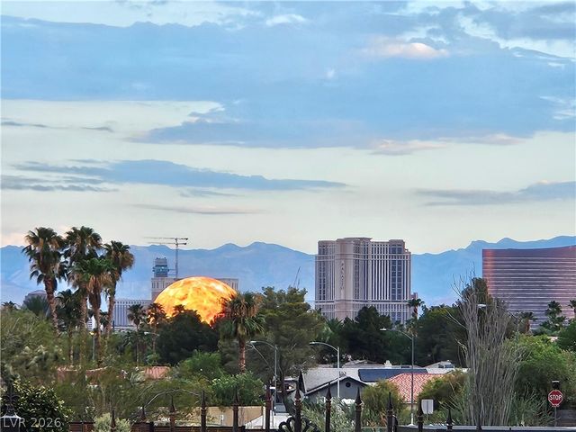 3115 East Viking Road, Las Vegas, NV 89121