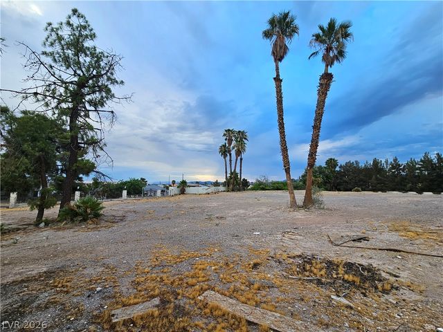 3115 East Viking Road, Las Vegas, NV 89121