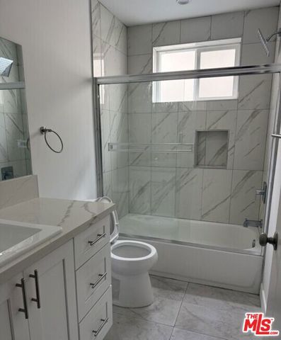 227 N Park View Street, Los Angeles, CA 90026