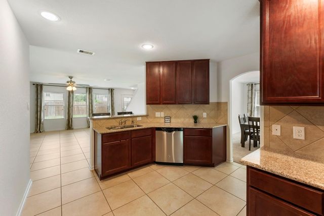 1227 Kaliste Meadow Drive, Houston, TX 77090