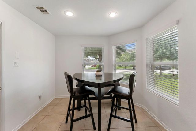 1227 Kaliste Meadow Drive, Houston, TX 77090