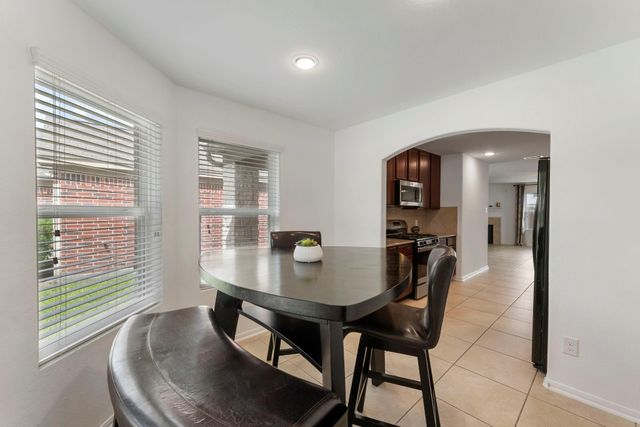 1227 Kaliste Meadow Drive, Houston, TX 77090