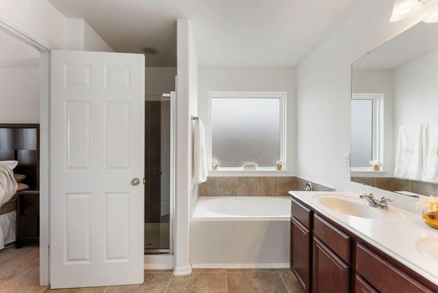 1227 Kaliste Meadow Drive, Houston, TX 77090