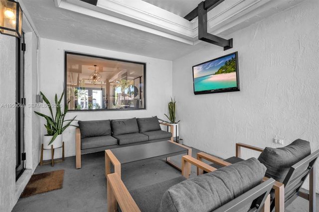 18263 SW 149th Pl, Miami, FL 33187