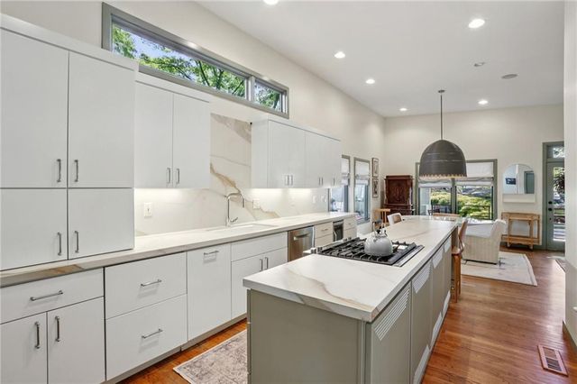 213 Murray Hill Avenue NE, Atlanta, GA 30317