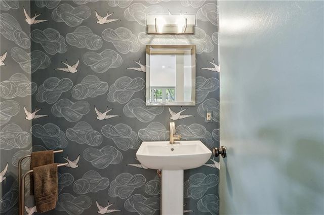 213 Murray Hill Avenue NE, Atlanta, GA 30317