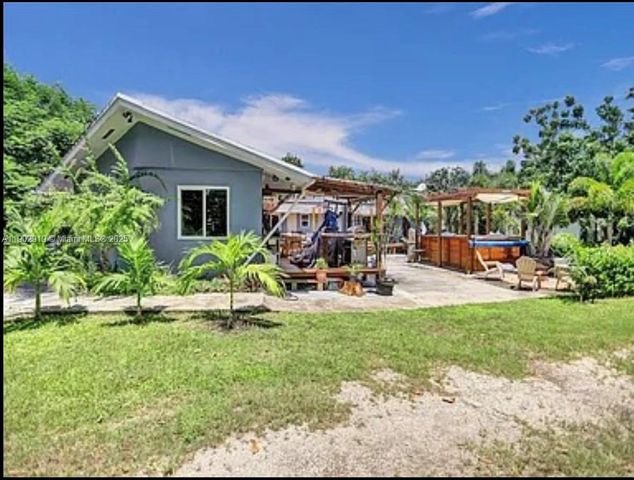 37225 SW 214th Ave, Homestead, FL 33034