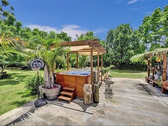 37225 SW 214th Ave, Homestead, FL 33034