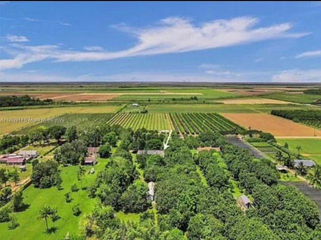 37225 SW 214th Ave, Homestead, FL 33034