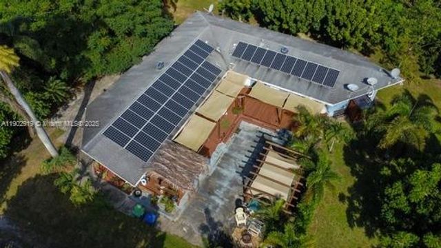 37225 SW 214th Ave, Homestead, FL 33034