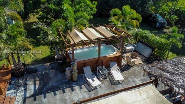 37225 SW 214th Ave, Homestead, FL 33034