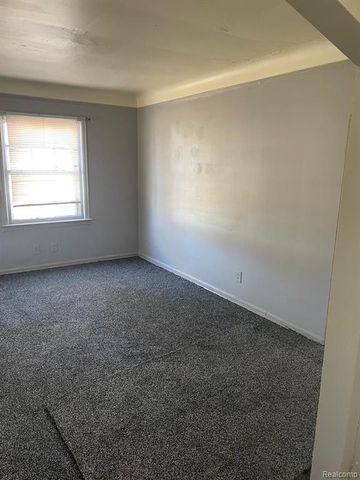 19192 Eureka Street, Detroit, MI 48234