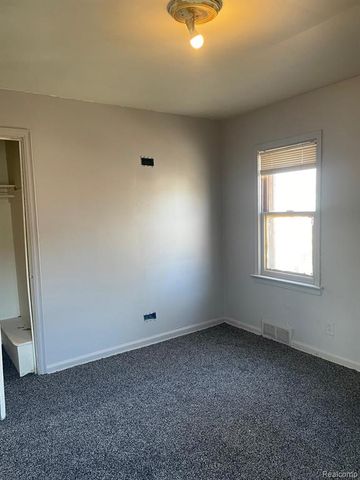 19192 Eureka Street, Detroit, MI 48234