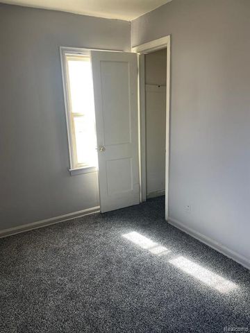 19192 Eureka Street, Detroit, MI 48234