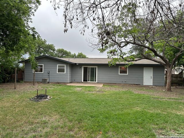 7211 Westglade Dr, San Antonio, TX 78227