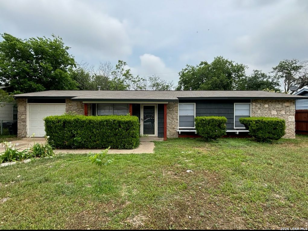 7211 Westglade Dr, San Antonio, TX 78227