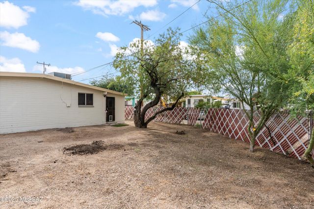 3245 N Sycamore Avenue, Tucson, AZ 85712