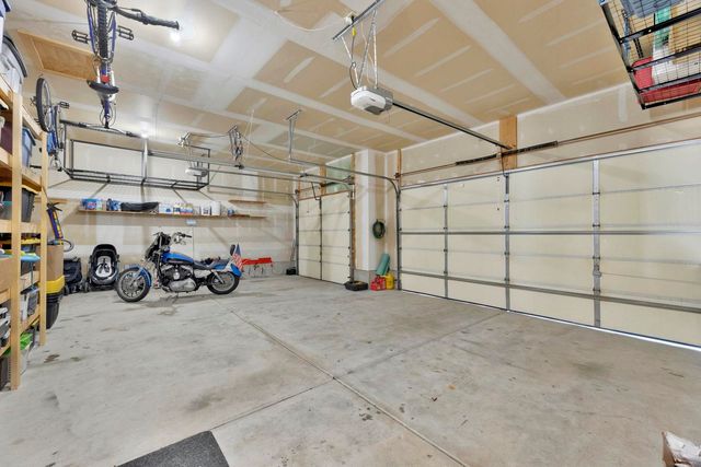 2423 N Spring Hollow, Wichita, KS 67228