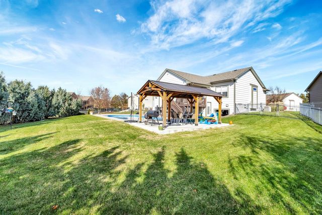 2423 N Spring Hollow, Wichita, KS 67228