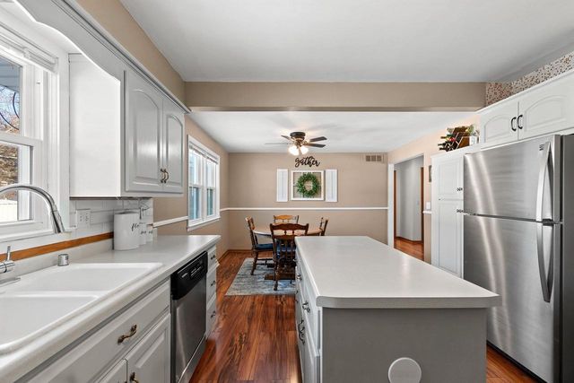 155 CUSTER COURT, Green Bay, WI 54301