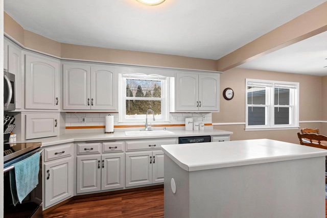 155 CUSTER COURT, Green Bay, WI 54301