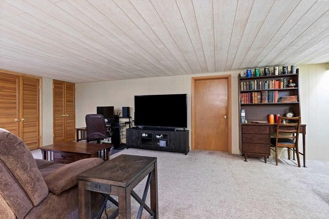 155 CUSTER COURT, Green Bay, WI 54301