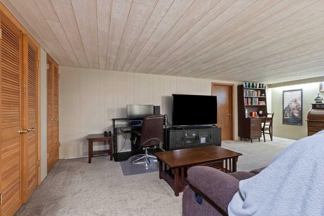 155 CUSTER COURT, Green Bay, WI 54301