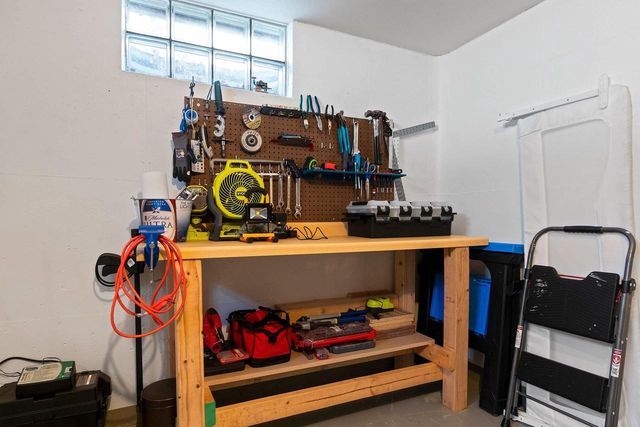 155 CUSTER COURT, Green Bay, WI 54301