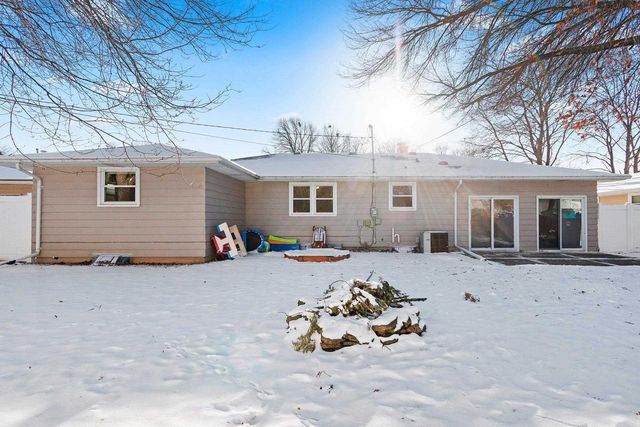 155 CUSTER COURT, Green Bay, WI 54301