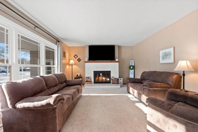 155 CUSTER COURT, Green Bay, WI 54301