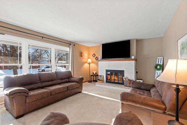 155 CUSTER COURT, Green Bay, WI 54301