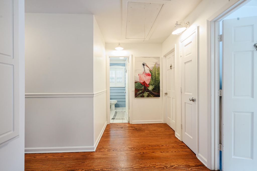 Image 16 of property listing at 1160 Parkway Drive, Mount Pleasant, SC 29464