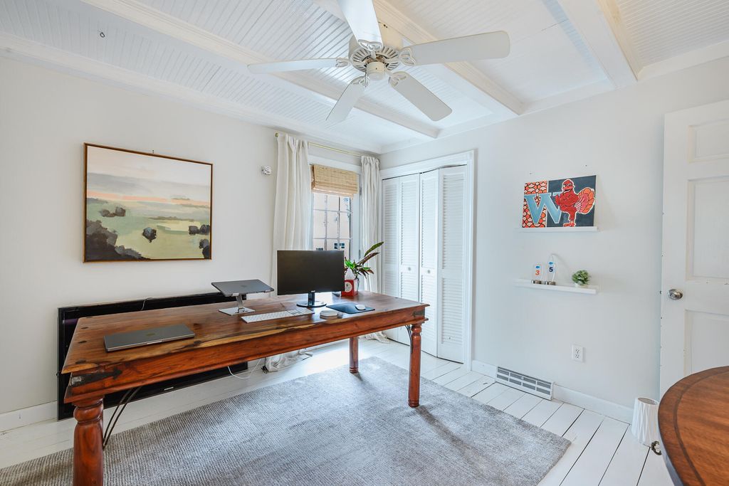 Image 27 of property listing at 1160 Parkway Drive, Mount Pleasant, SC 29464