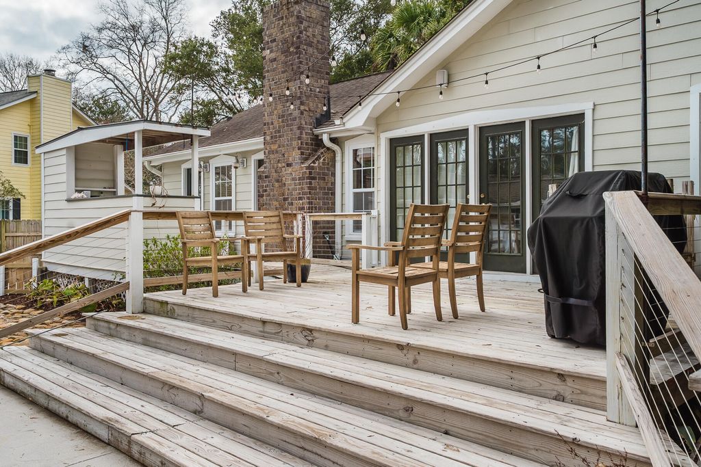 Image 33 of property listing at 1160 Parkway Drive, Mount Pleasant, SC 29464