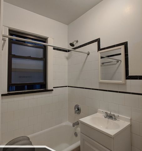 2649 N Spaulding Avenue 1E, Chicago, IL 60647