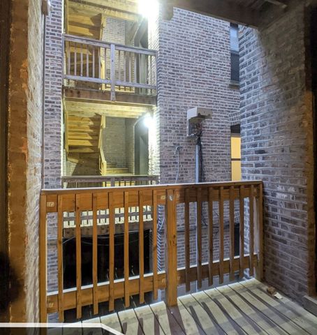 2649 N Spaulding Avenue 1E, Chicago, IL 60647